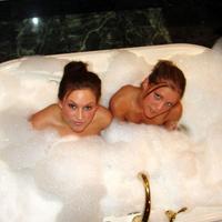 Karen & Kate have a bubble bath