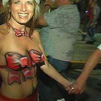 Beads and booze are primo for seeing boobs