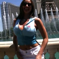 Mega hottie Nikki Jackson is in Las Vegas and is ready to put the 