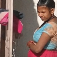 bhabhi from lucknow caught by neighbour taking shower in open