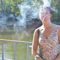 Amateur brunette babe Mina outdoor sexy smoke session