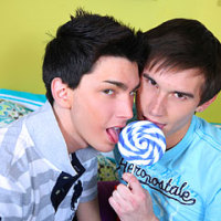 Two lovely lollipopping twinks sucking and fucking like there is no tomorrow!
